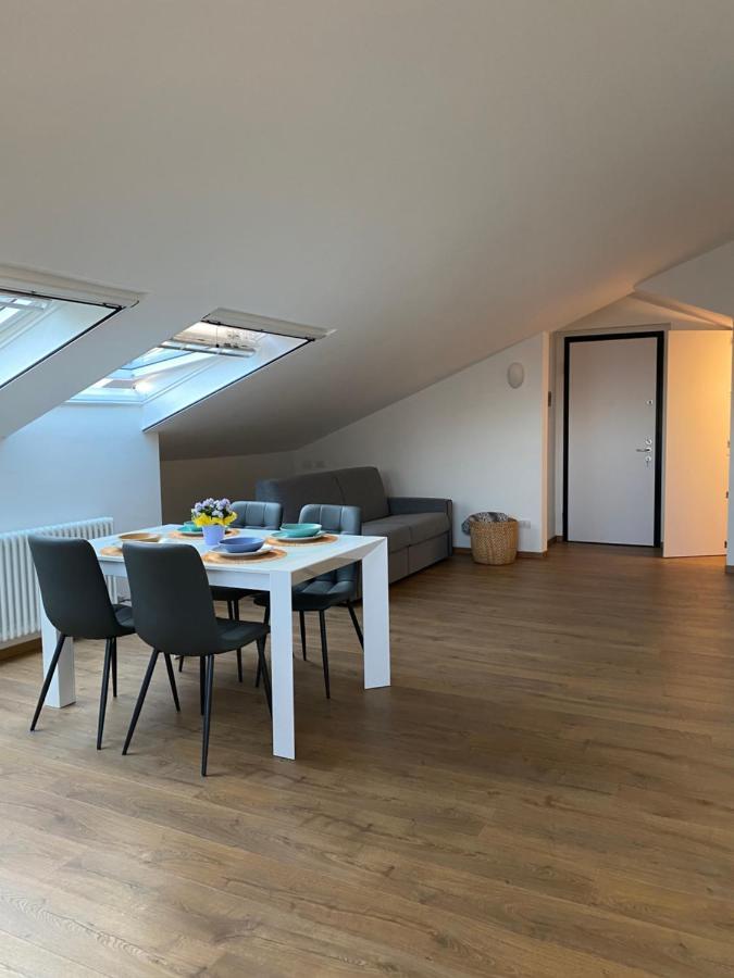 Sky View Apartment 코모 외부 사진